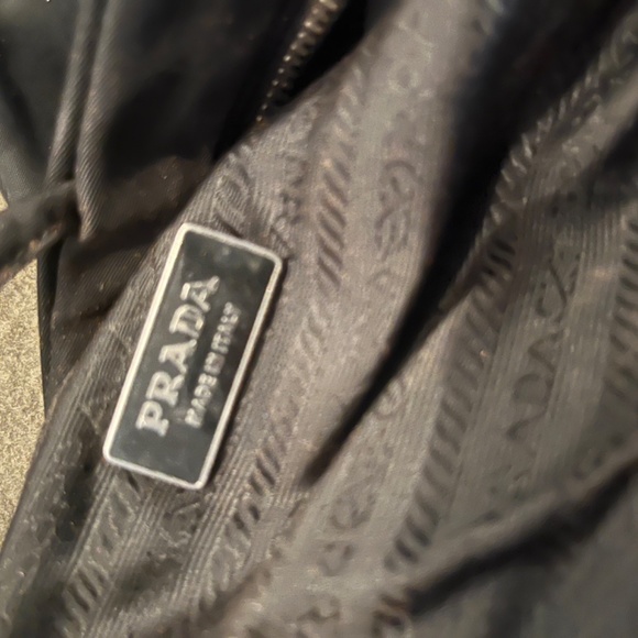 Prada purse - Picture 5 of 7